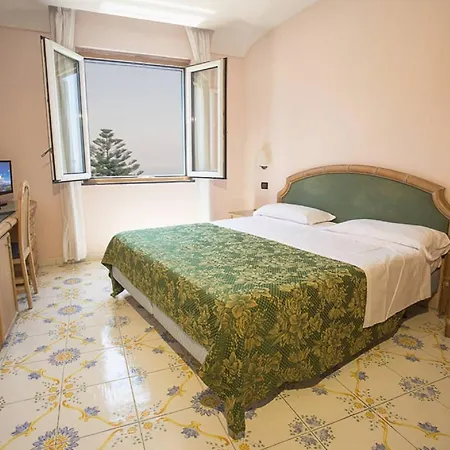 Hotel Terme Saint Raphael 4*