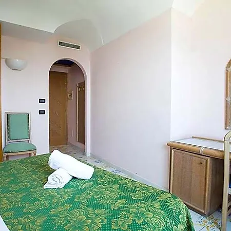 Hotel Terme Saint Raphael Barano dʼIschia