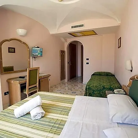 Hotel Terme Saint Raphael Barano dʼIschia