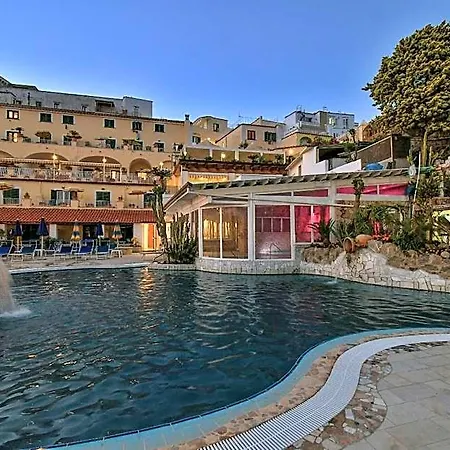 Otel Terme Saint Raphael 4*