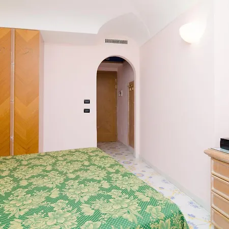 ホテル Terme Saint Raphael 4*