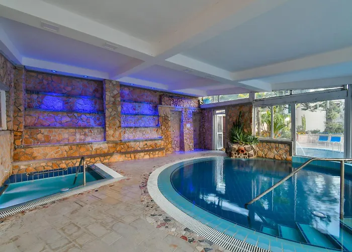 Terme Saint Raphael ホテル 4*